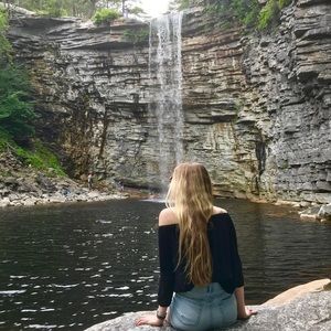 Meet your Posher, Jillian